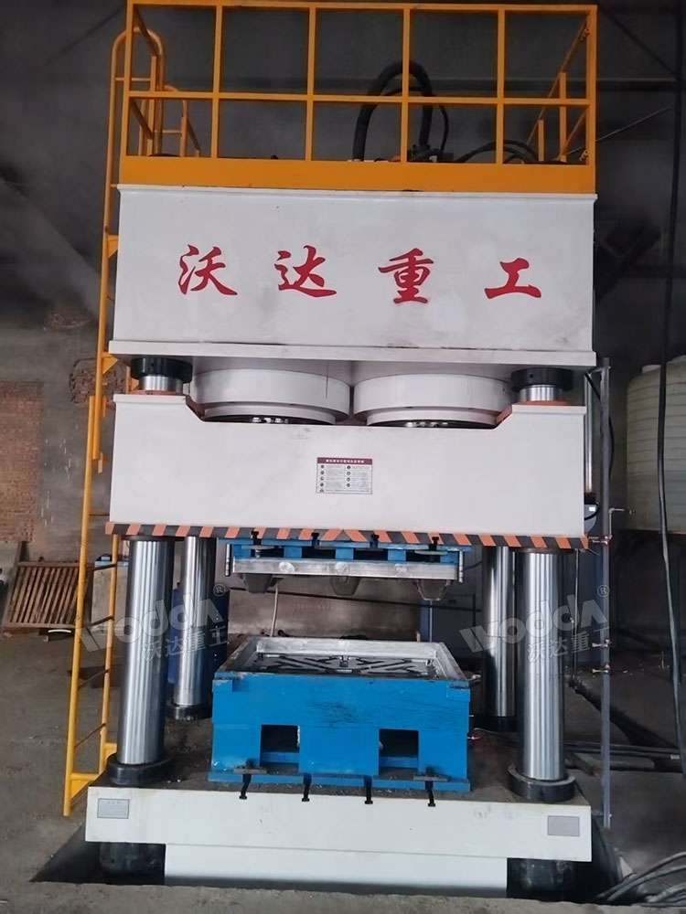 木屑托盤液壓機(jī) 木屑托盤液壓機(jī)