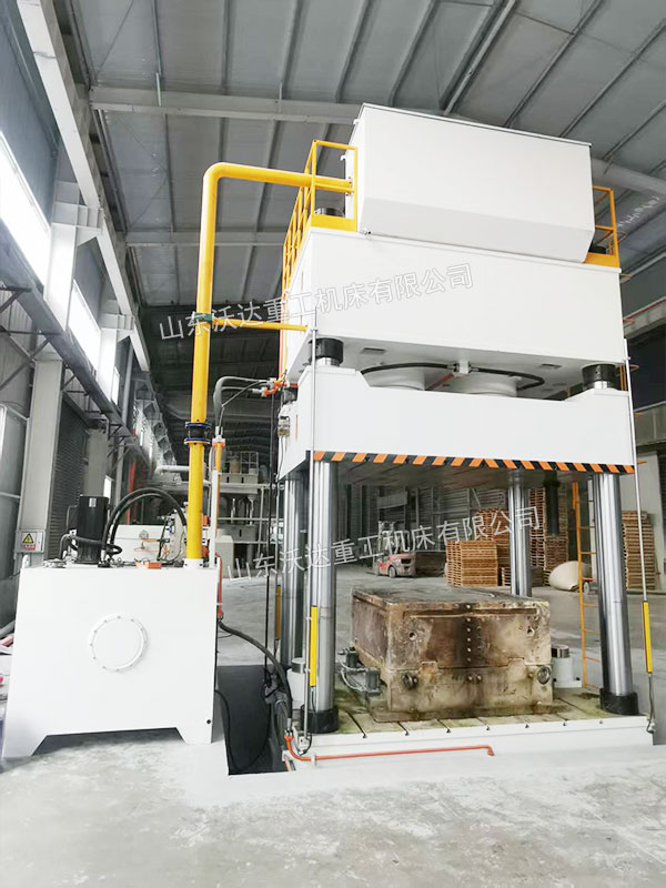 YQ32-1200噸四柱液壓機 YQ32-1200噸四柱液壓機