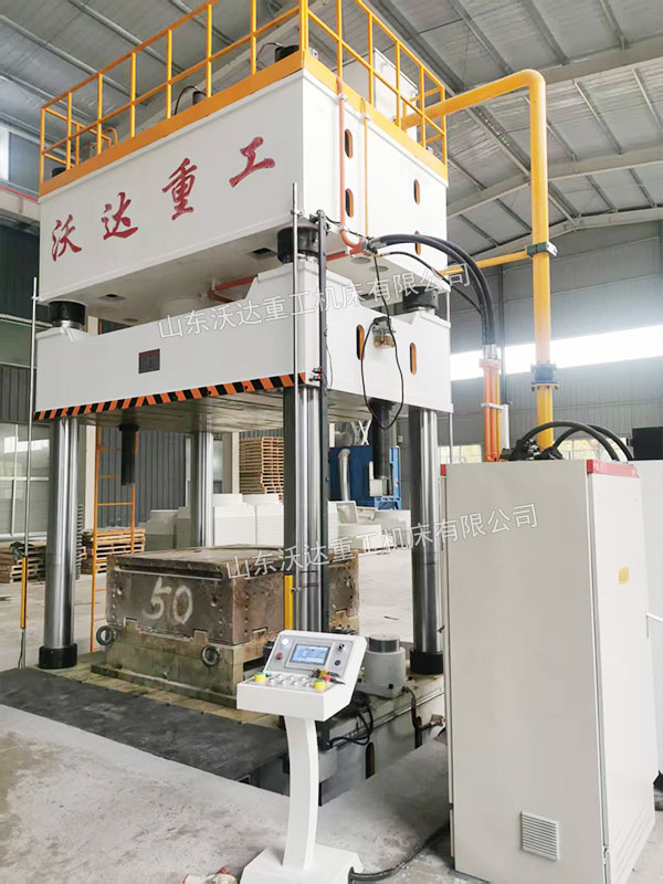 1200噸四柱液壓機安裝調(diào)試 1200噸四柱液壓機安裝調(diào)試