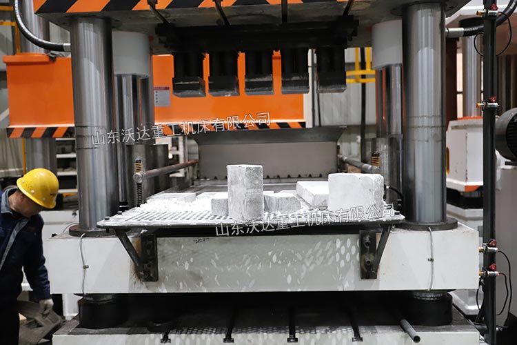 500噸粉末成型液壓機(jī)